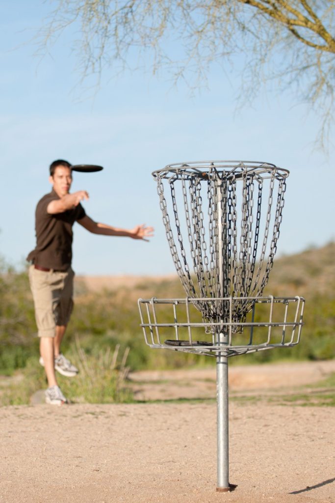 Disc golf près de Montpellier : où jouer en pleine forêt cet été